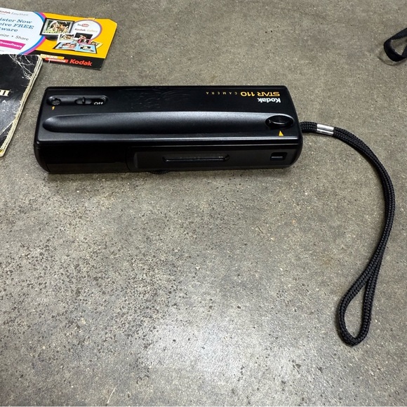 Kodak Vintage Film Camera Lot Advantix F620 T30 1600 Star 110 + Bag & Charger - Picture 7 of 15